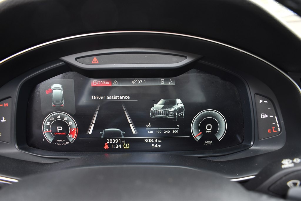 2021 Audi Q7 Image 26