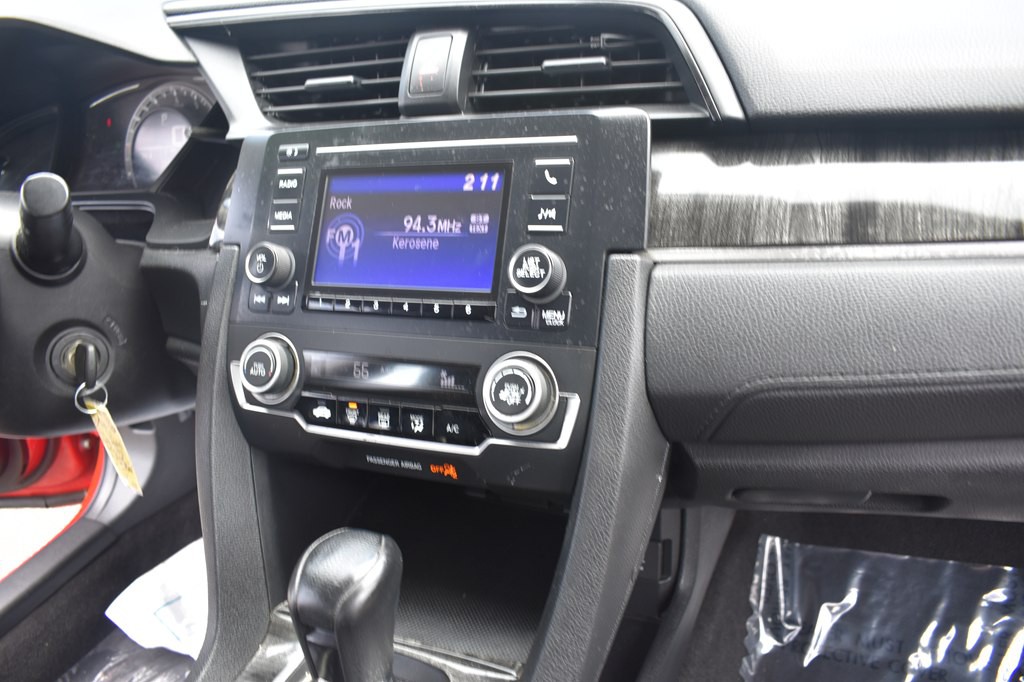 2017 Honda Civic Image 15