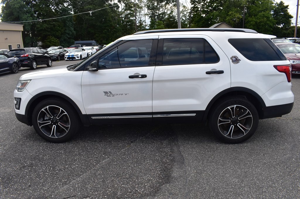 2017 Ford Explorer Image 5