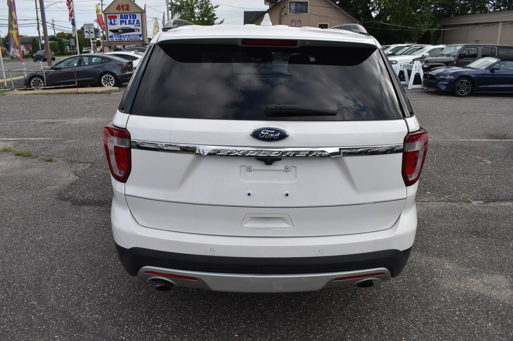 2017 Ford Explorer Image 7