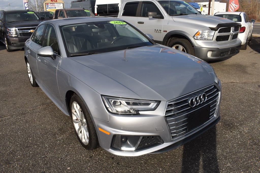 2019 Audi A4 Image 1