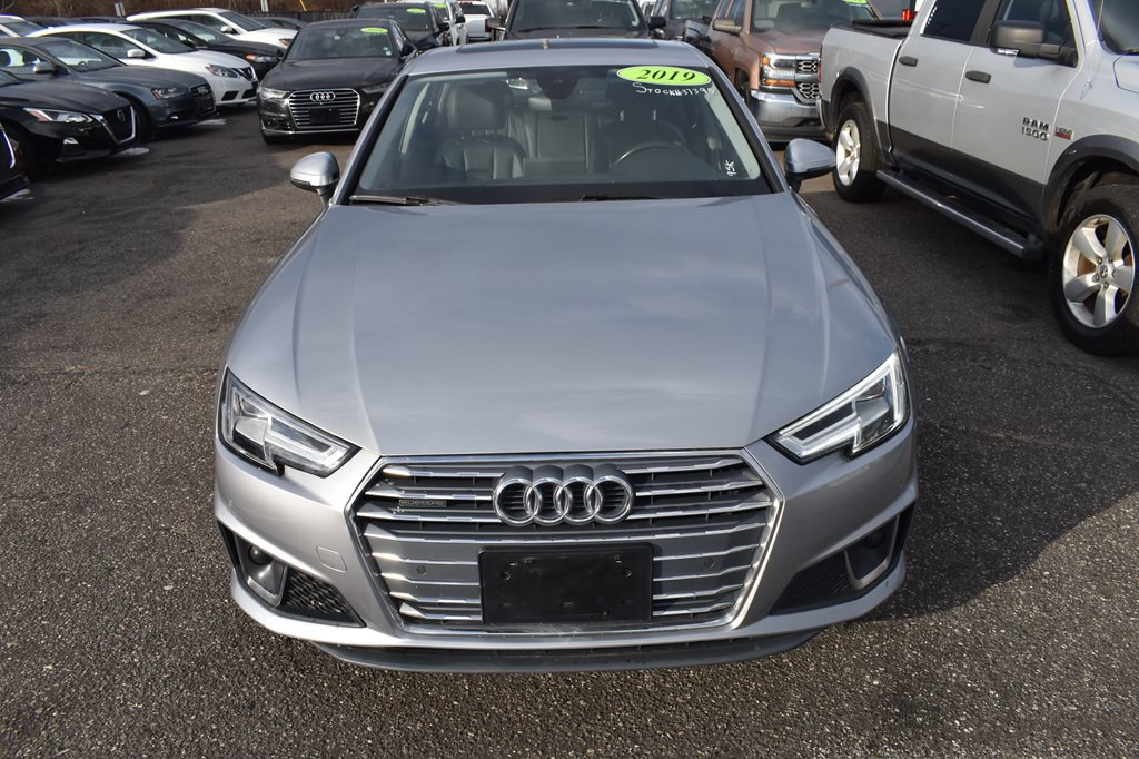 2019 Audi A4 Image 2