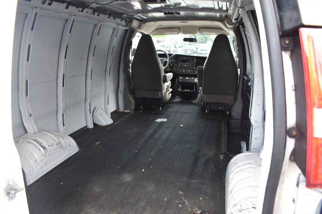 2020 Chevrolet Express Image 6