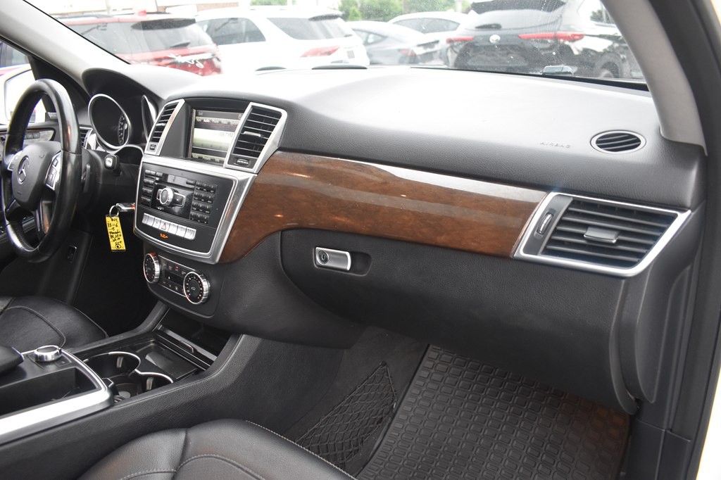 2015 Mercedes-Benz M-Class Image 19