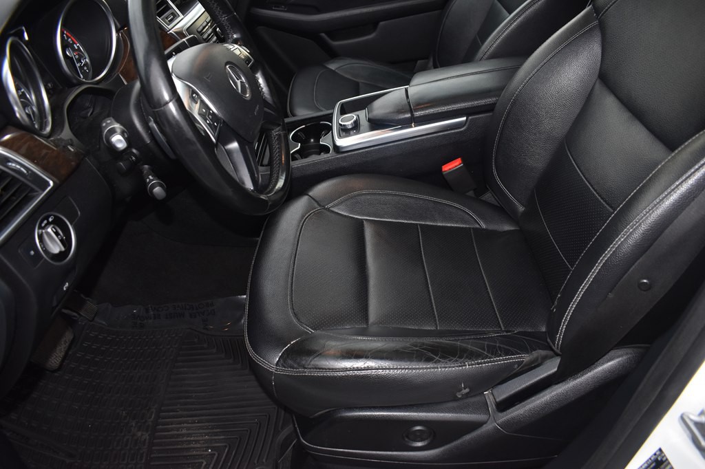 2015 Mercedes-Benz M-Class Image 9