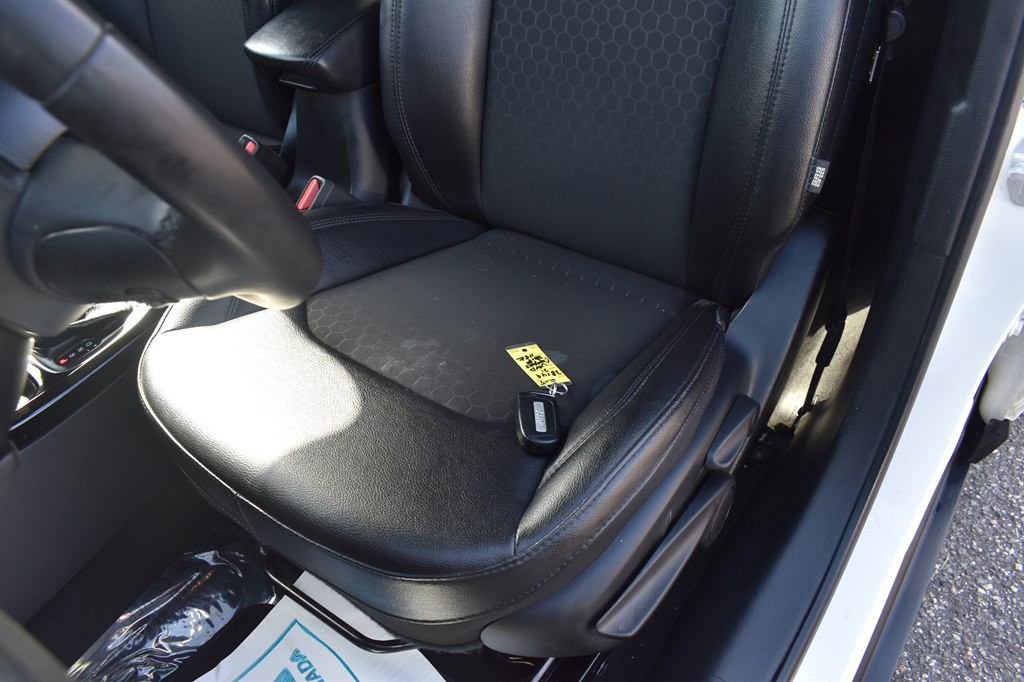 2021 Jeep Compass Image 9