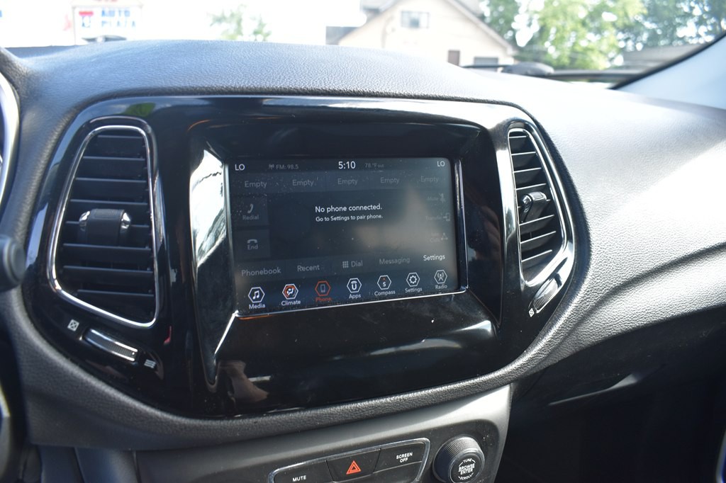 2021 Jeep Compass Image 18