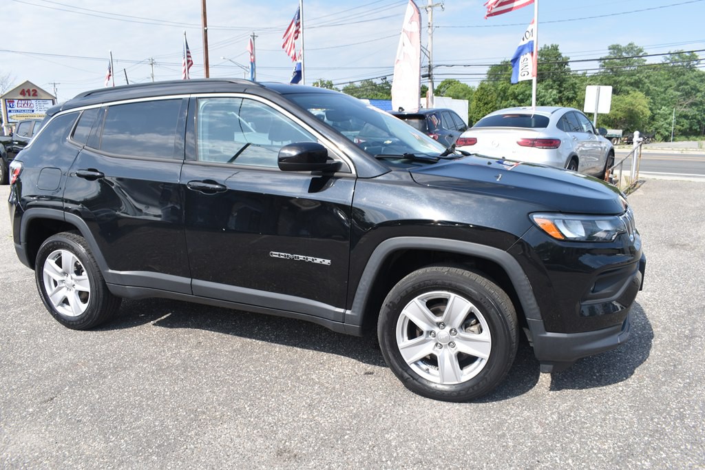 2022 Jeep Compass Image 2