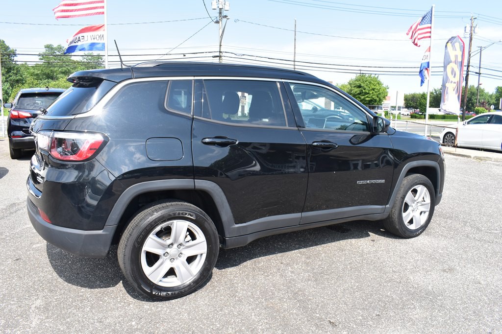 2022 Jeep Compass Image 4
