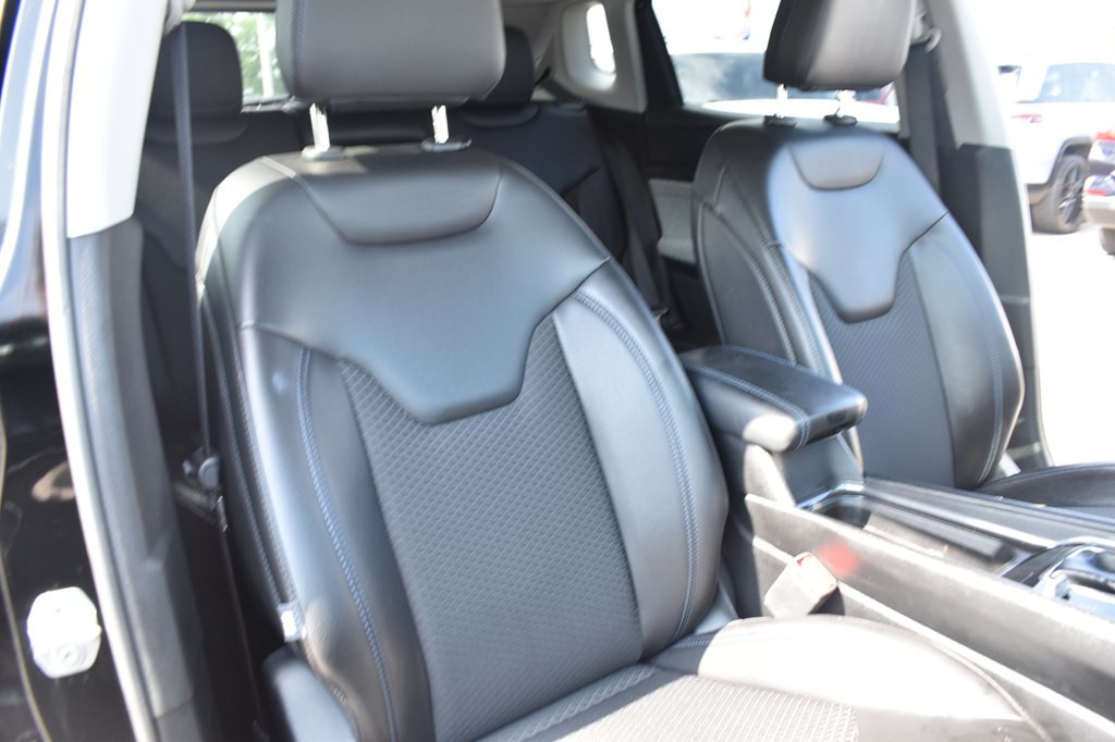 2022 Jeep Compass Image 16