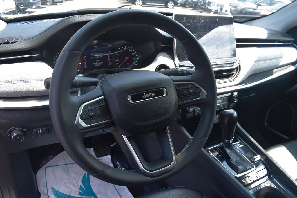 2022 Jeep Compass Image 17