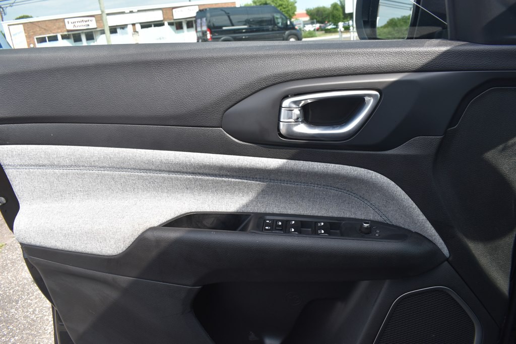 2022 Jeep Compass Image 21