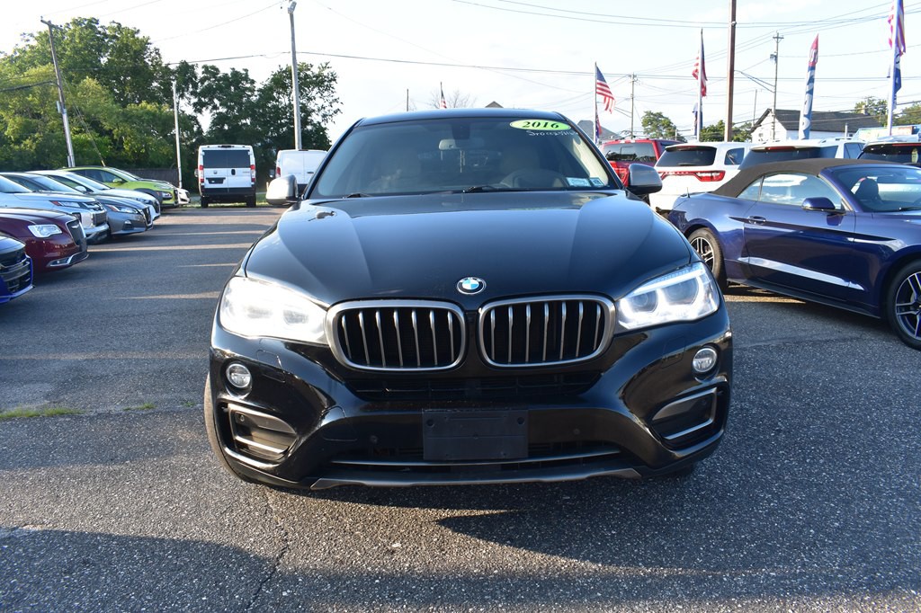2016 BMW X6 Image 2