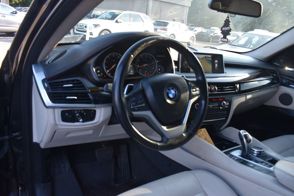 2016 BMW X6 Image 9