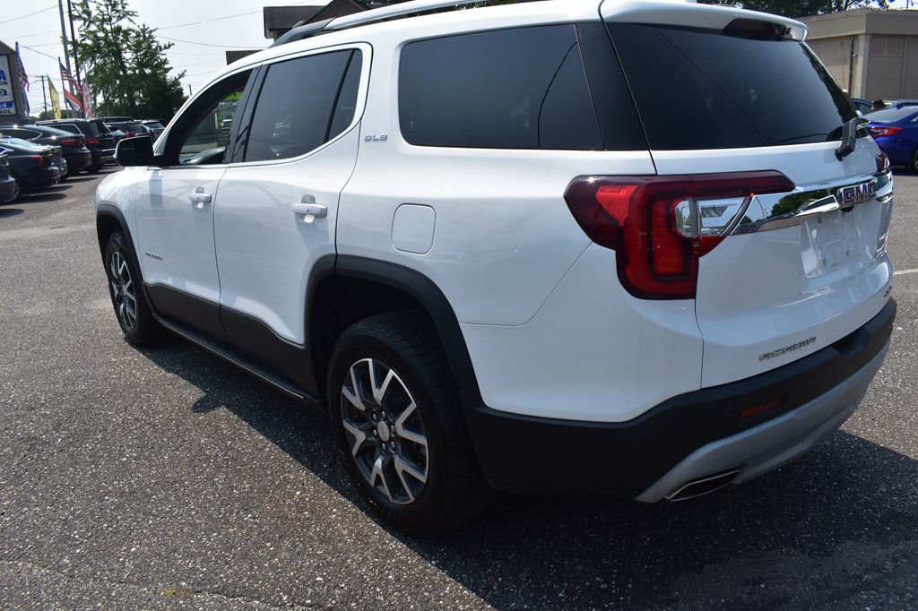 2023 GMC Acadia Image 6