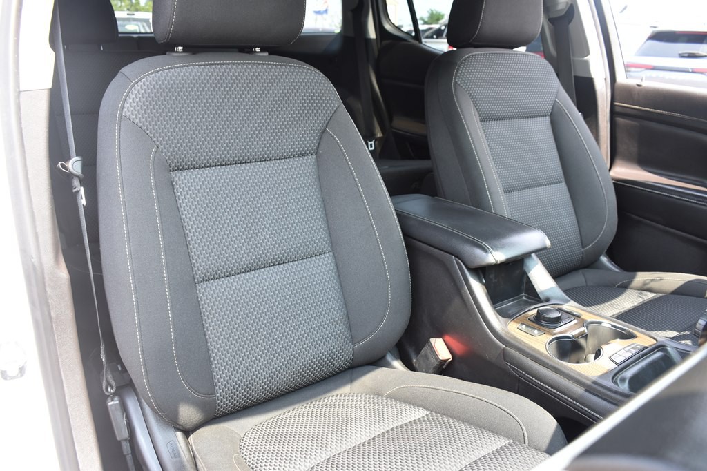 2023 GMC Acadia Image 19