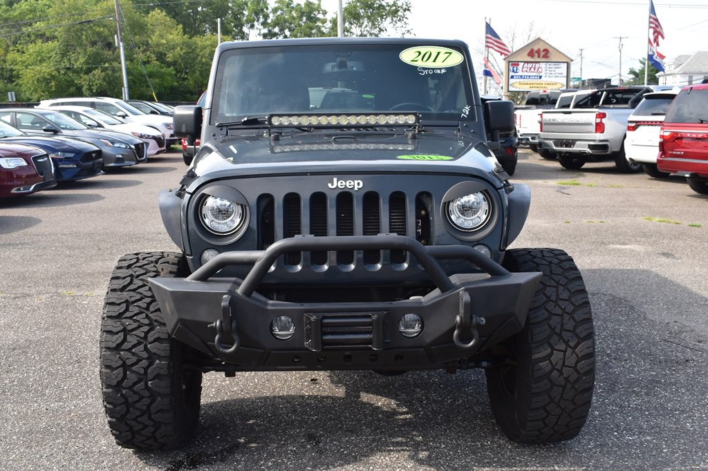 2017 Jeep Wrangler Unlimited Image 2
