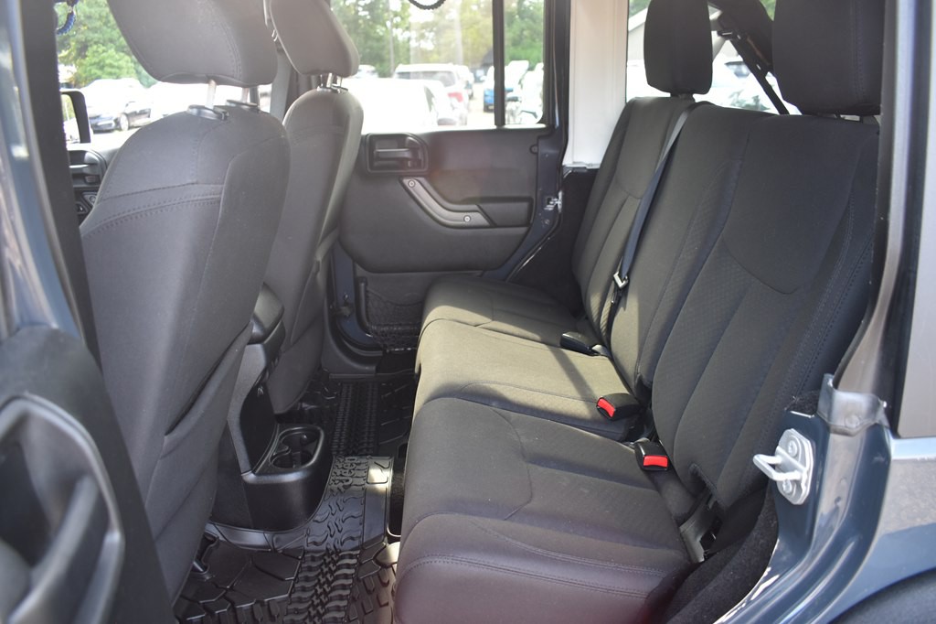 2017 Jeep Wrangler Unlimited Image 9