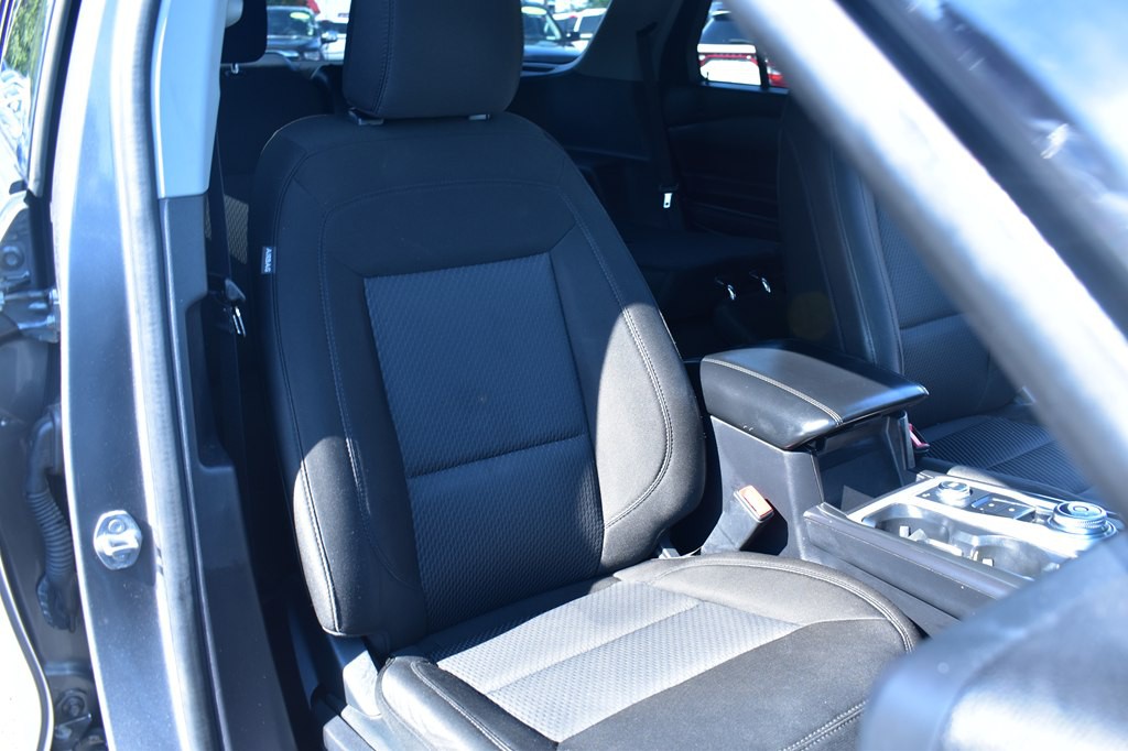 2022 Ford Explorer Image 13