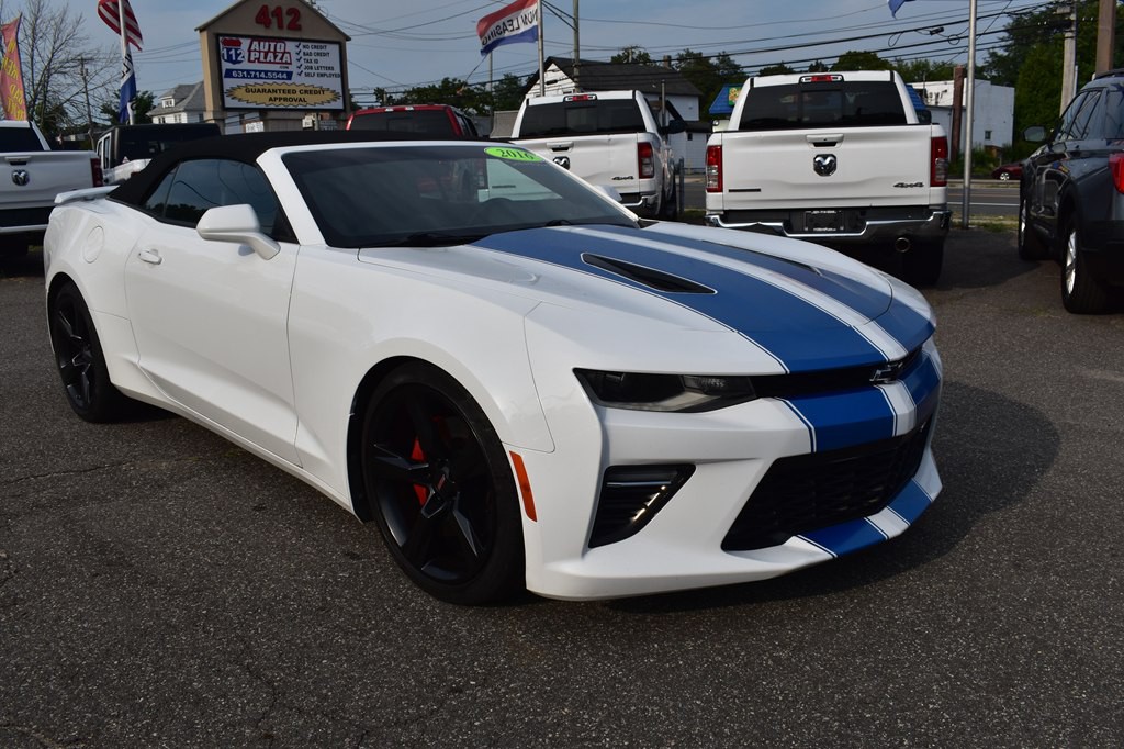 2016 Chevrolet Camaro Image 1