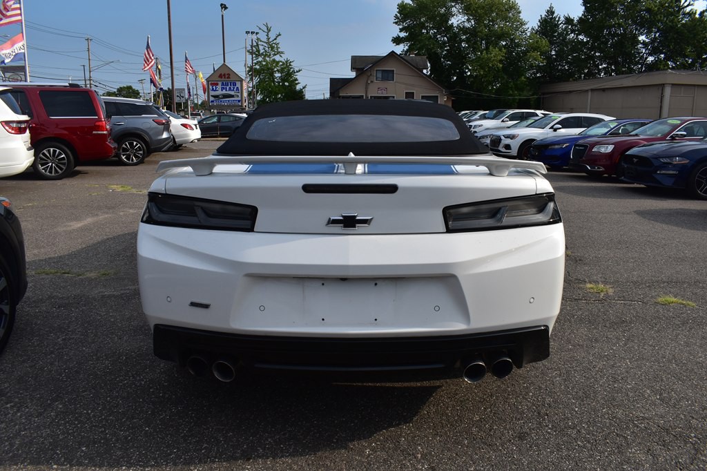 2016 Chevrolet Camaro Image 4