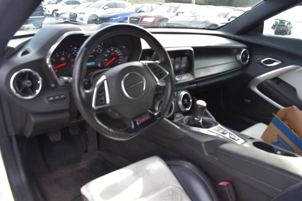 2016 Chevrolet Camaro Image 10