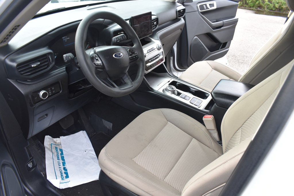 2023 Ford Explorer Image 13