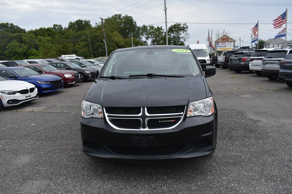 2019 Dodge Grand Caravan Image 2