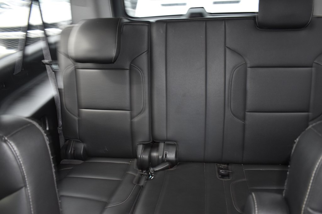 2018 Chevrolet Suburban Image 10