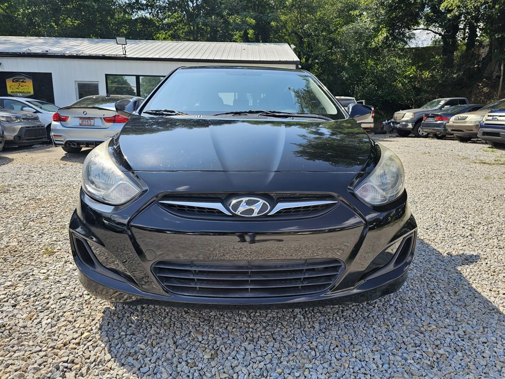 2012 Hyundai Accent Image 5
