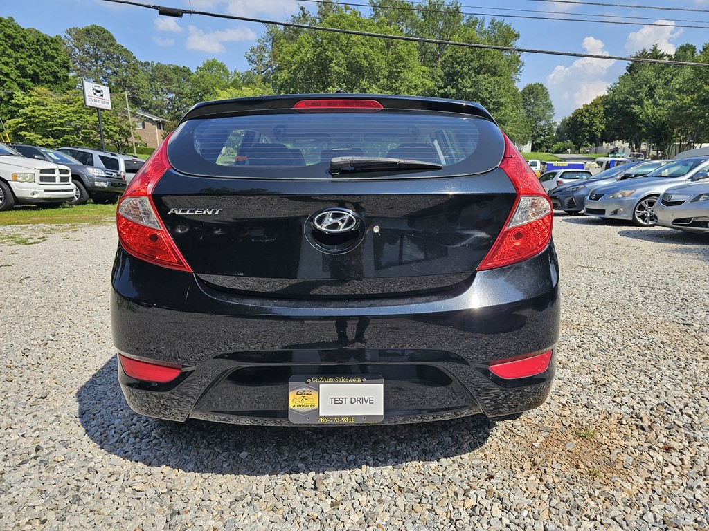 2012 Hyundai Accent Image 10