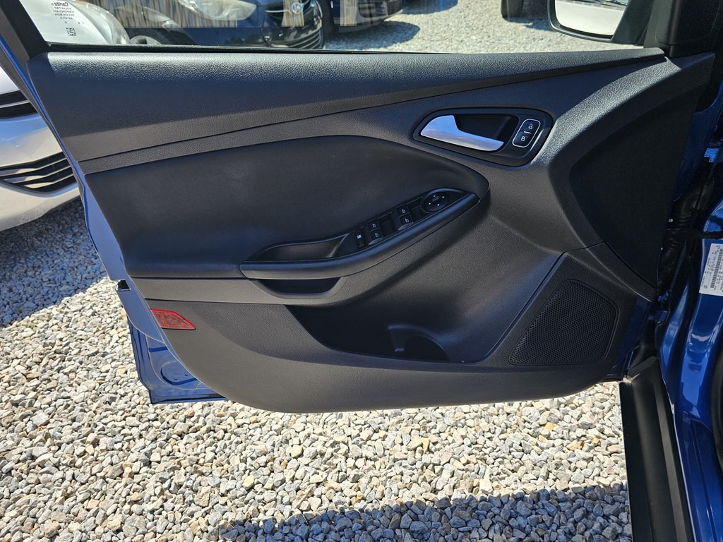 2018 Ford Focus Image 12