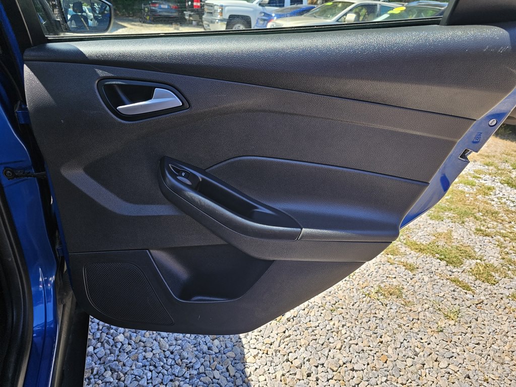 2018 Ford Focus Image 16