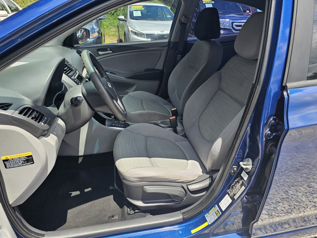 2017 Hyundai Accent Image 11