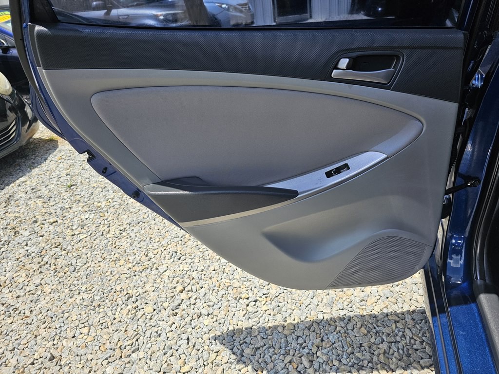 2017 Hyundai Accent Image 14