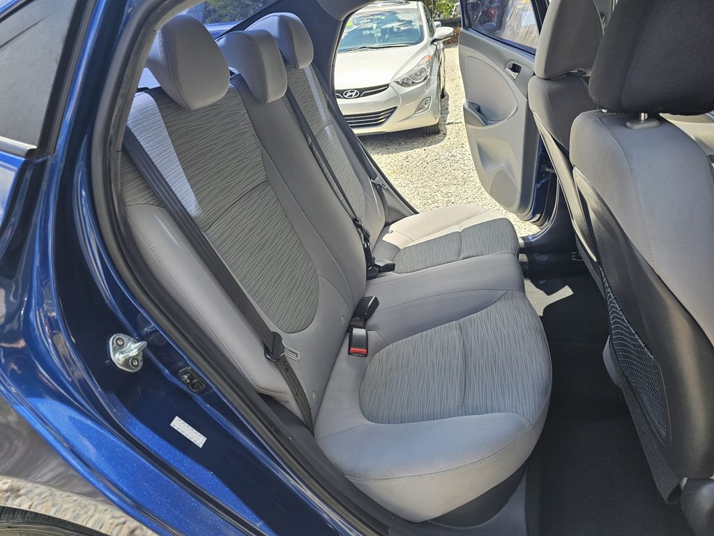 2017 Hyundai Accent Image 15