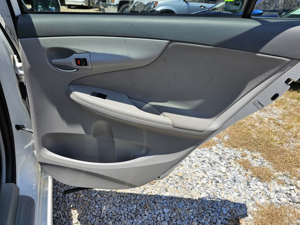 2009 Toyota Corolla Image 16