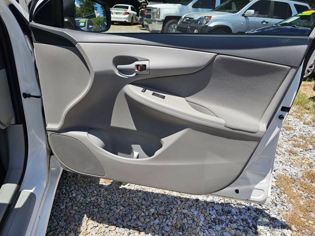 2009 Toyota Corolla Image 18