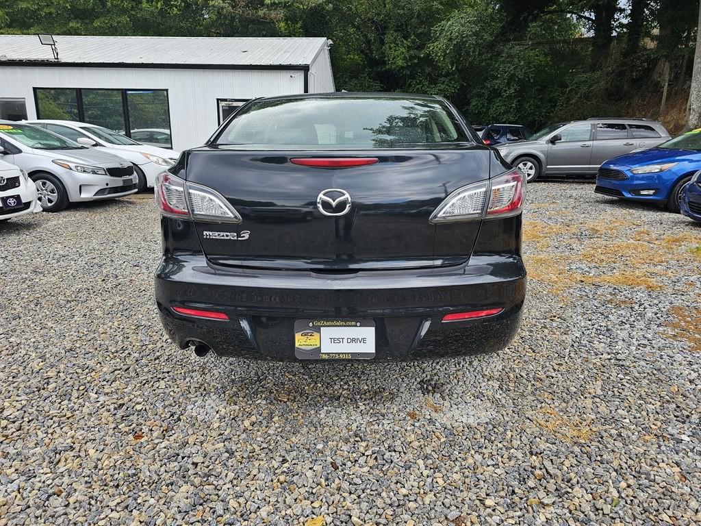2013 Mazda Mazda3 Image 10