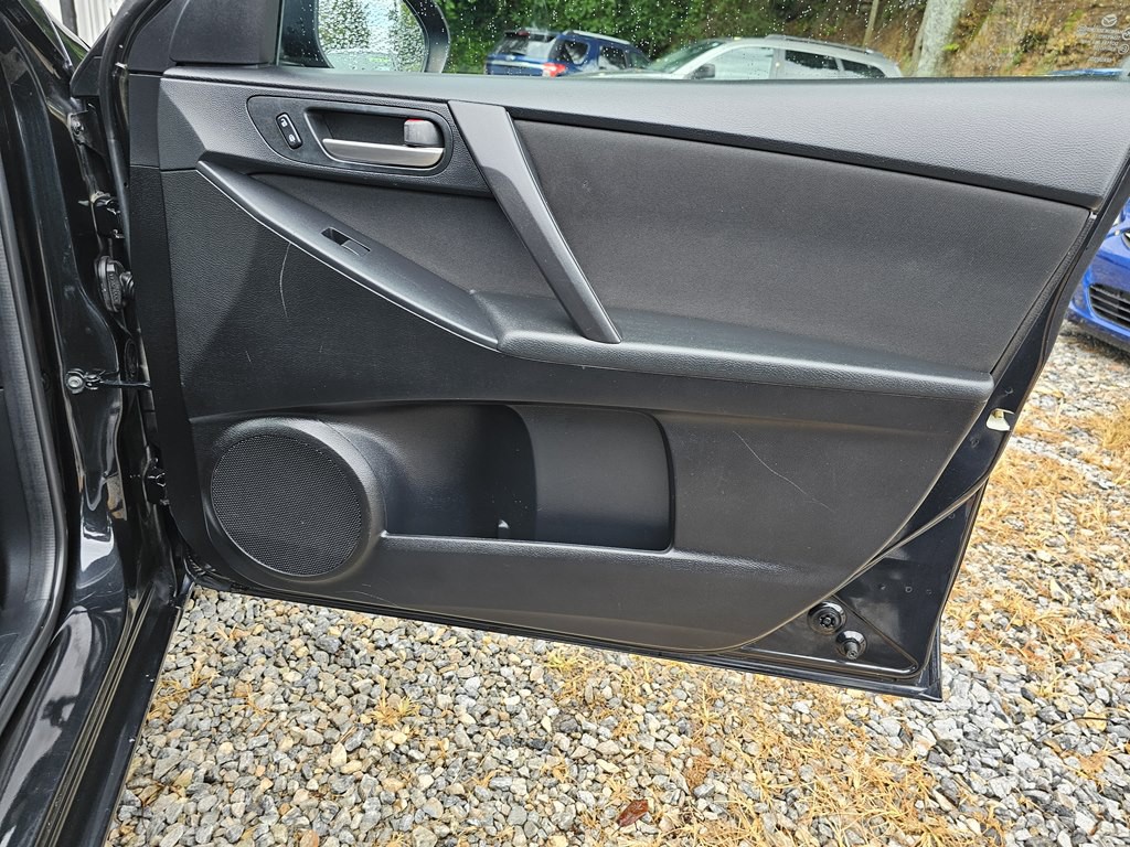 2013 Mazda Mazda3 Image 18
