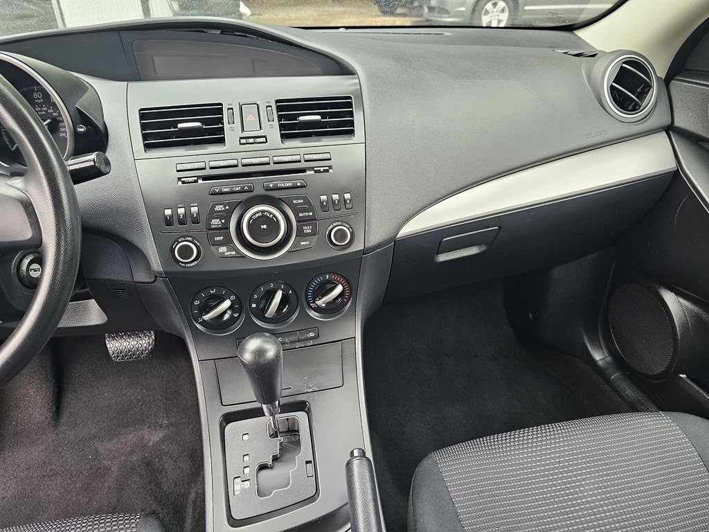 2013 Mazda Mazda3 Image 22