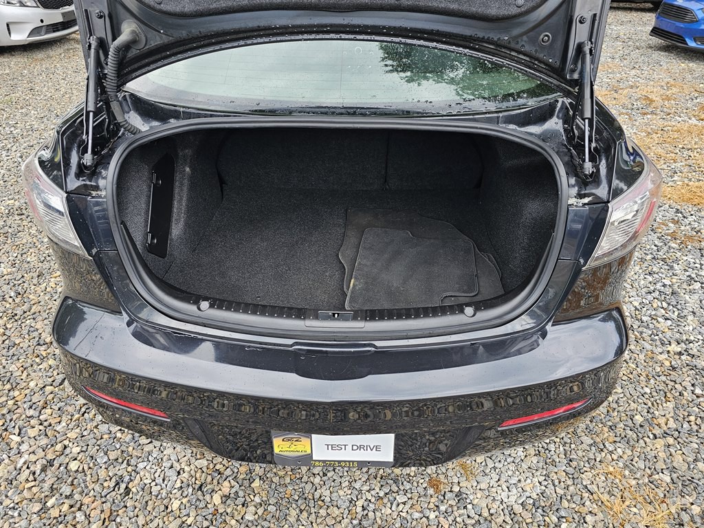 2013 Mazda Mazda3 Image 24