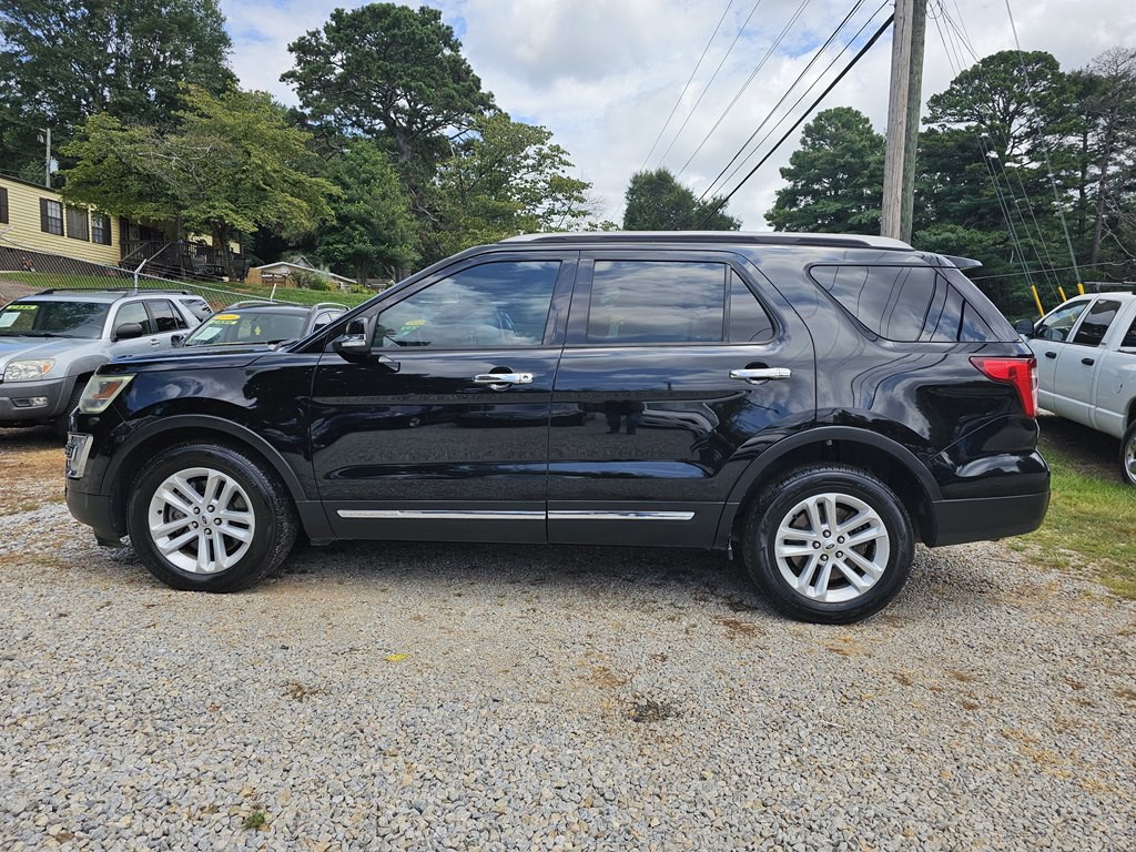 2016 Ford Explorer Image 2