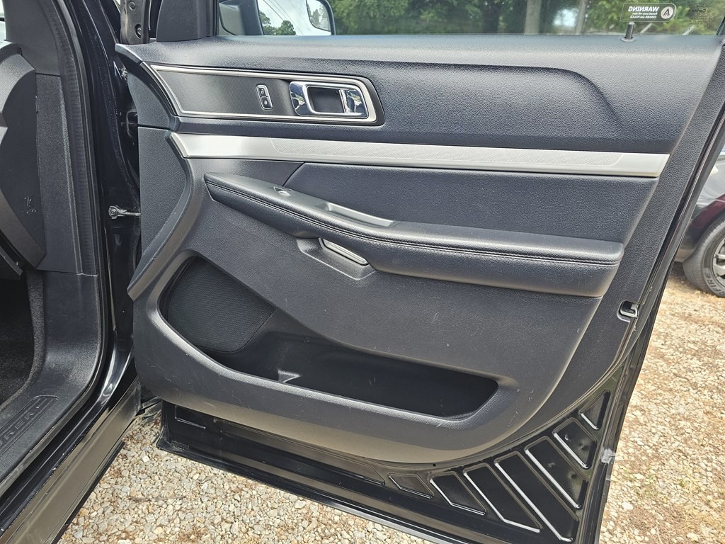 2016 Ford Explorer Image 18