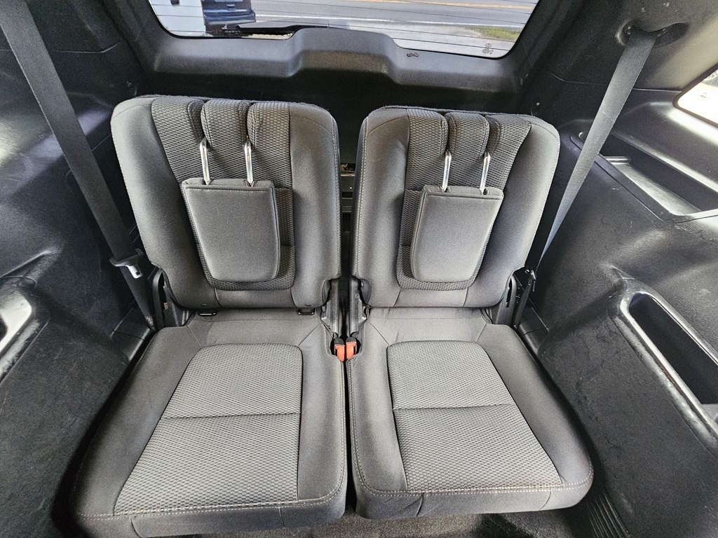2016 Ford Explorer Image 19