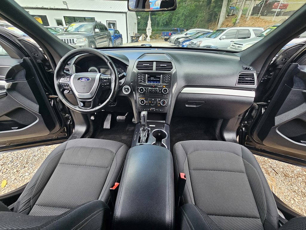 2016 Ford Explorer Image 20