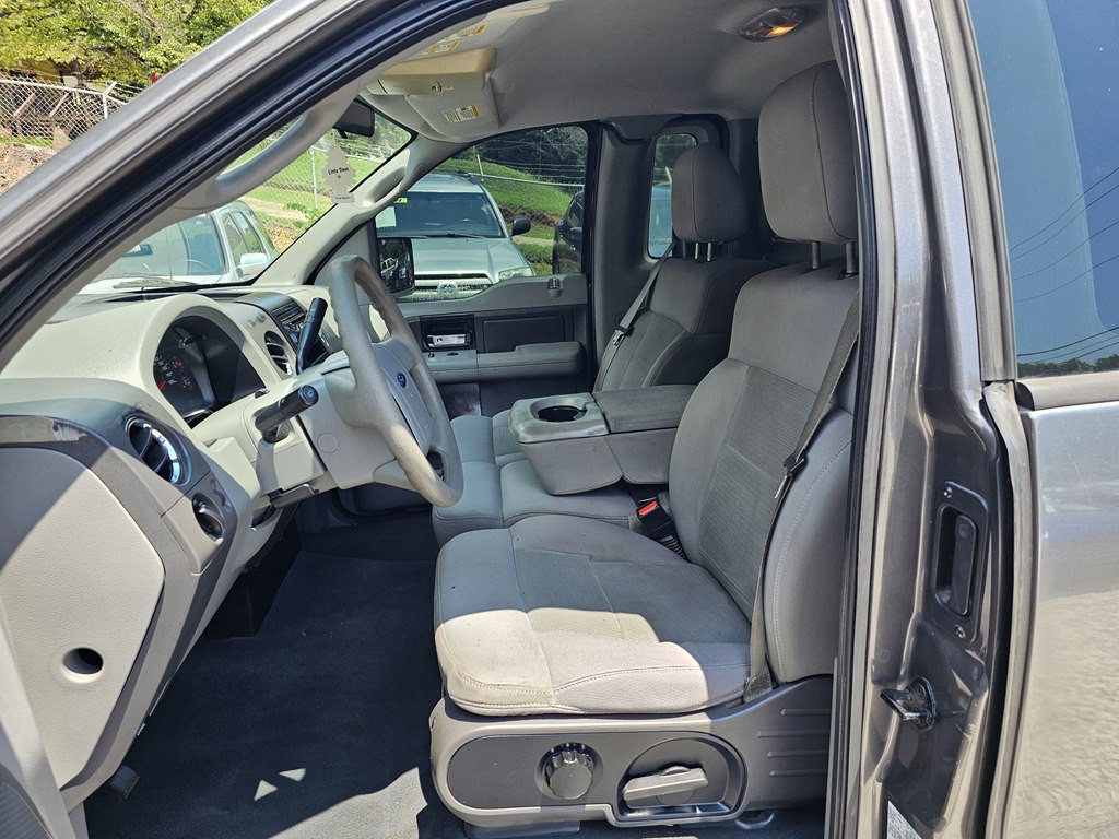 2004 Ford F-150 Image 12