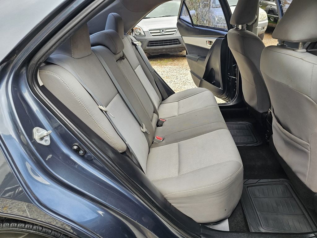2016 Toyota Corolla Image 15