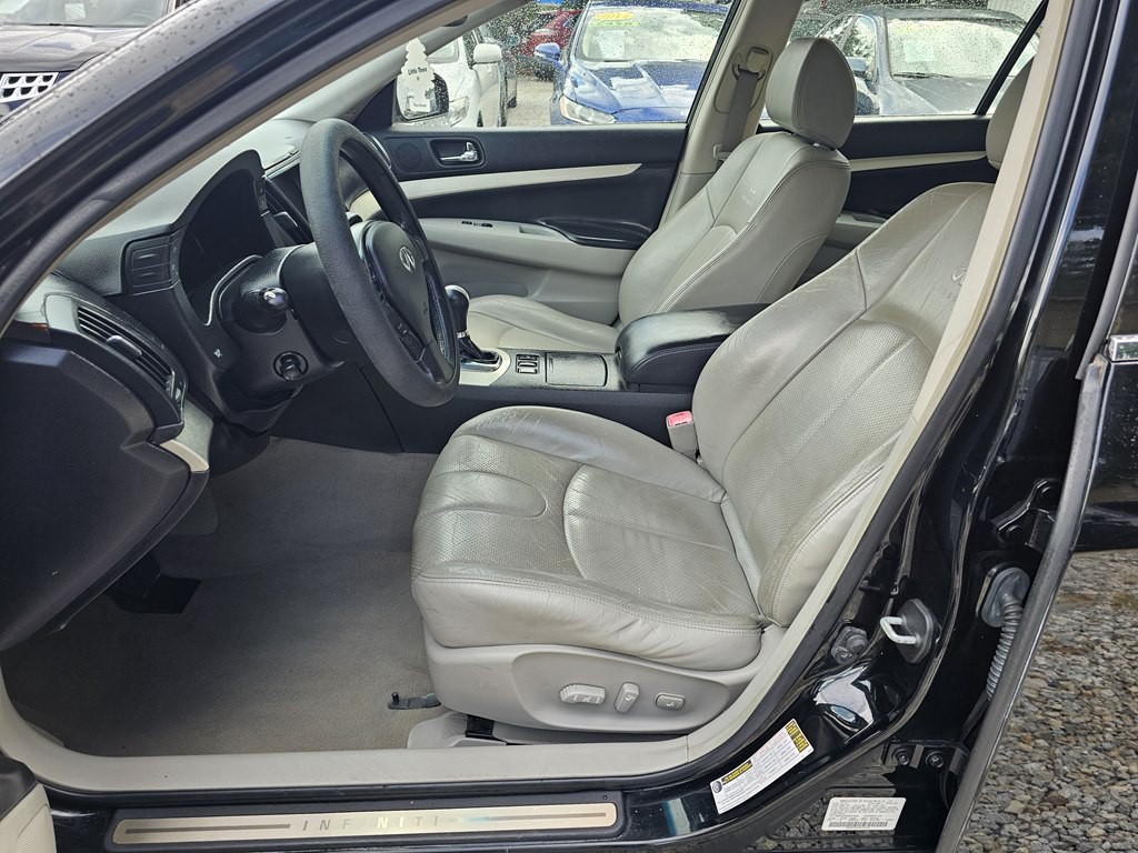 2007 INFINITI G35 Image 11