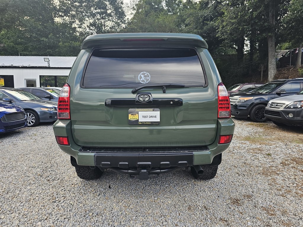 2005 Toyota 4Runner Image 10